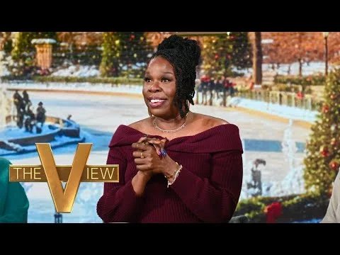 On The View Leslie Jones and a hot flash steal the show On The View Leslie Jones and a hot flash steal the show